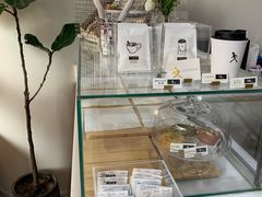 面包甜点陈列柜-常识咖啡common sense(春熙路店)