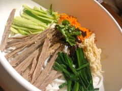 鸡丝凉米线-云海肴·汽锅鸡·云南菜(美罗城店)