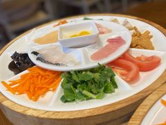 -芸南道·过桥米线(昆明老街旗舰店)