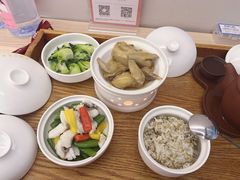 -雪梅月子中心(华侨城店)