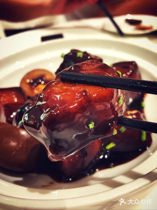 HOMES上海本帮菜(襄阳公园店)特色红烧肉图片