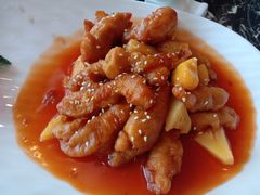 -金陵红鲤鱼餐厅(孝陵卫紫金山店)