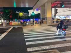 -DQ·蛋糕·冰淇淋(大宁国际商业广场店)