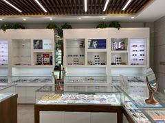 -明月眼镜(三坝店)