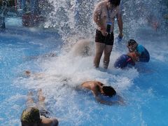 -欢乐水魔方水世界