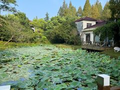 -上海怡沁园度假酒店