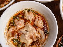 -李与白包子铺(桐梓林店)