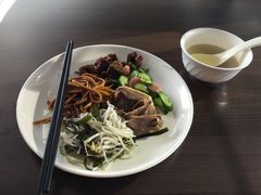 -上海星瀚奔驰4S店(红柳路店)