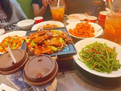 -金鱼盆32年水煮鱼·18秒辣椒炒肉(京西大悦城店)