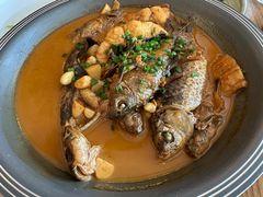 富春特色杂鱼锅-芳草地度假酒店·野炉中餐厅