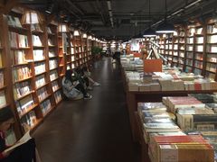 -新华书店(印象城店)