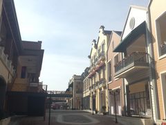 -王府井奥莱临潼小镇(临潼店)