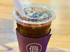 -巴黎贝甜(大宁国际商业广场店)