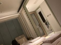 -浅深(世茂滨江精品店)