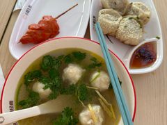 -小杨生煎(金山百联购物中心3楼店)