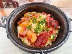咸鱼拼腊味煲仔饭-容里煲仔饭(利丰北路店)