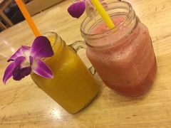 -J Daeng Seafood