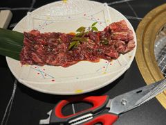 -山川小町·极番烧肉(新地假日广场店)