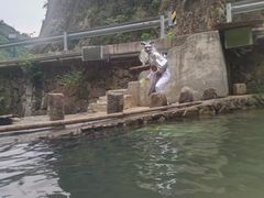 -安吉龙王山峡谷漂流