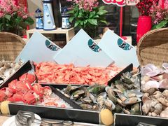 -大中华希尔顿酒店-念自助餐·嗨啤·小龙虾