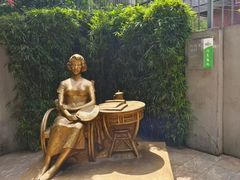 -红线女旧居
