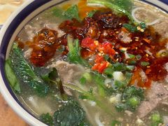 -云阿蛮云南生烫牛肉米线(奉贤路店)