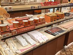 -沪上阿姨·臻选茶饮(上海环球港店)