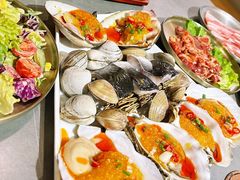 -围炉肉舍•炭烤活鳗•丹东海鲜烤肉(步行街店)