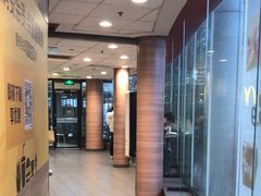 -麦当劳(虹梅路地铁站店)