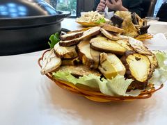 -菌海森林·非遗野生菌火锅(西山区滇池路摩根道店)
