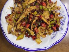 香辣鱿鱼-公寓家常菜馆(海军博物馆店)