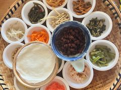 -包整·丝娃娃(一览甲秀楼风景店)