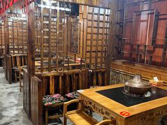 -果松木炭酸菜铜火锅·外婆参鸡汤