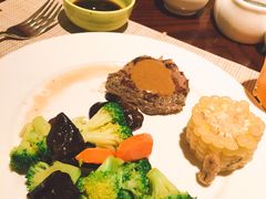 -中航泊悦酒店·云庭咖啡厅(虹桥机场T2店)
