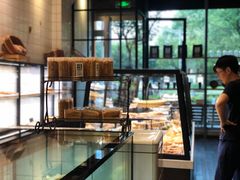 面包甜点陈列柜-81bakery(关山路店)