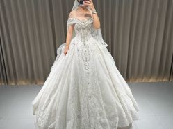 -PAI婚纱礼服设计馆【大牌租赁/高级定制】