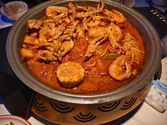 -徐记小怪兽肉蟹煲(中央大街店)