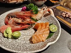 -铭牛烧肉·和牛海鲜自助(高新月牙湖店)
