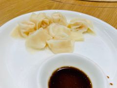 手工虾仁馄饨-金典银峰老鹅馆·昆山菜(亭林公园店)