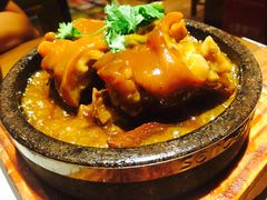 -云海肴·汽锅鸡·云南菜(天山百盛优客店)