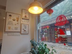 -红小姐咖啡馆(西津渡店)