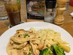 -Geneva日内瓦餐厅(西郊宝成花苑店)