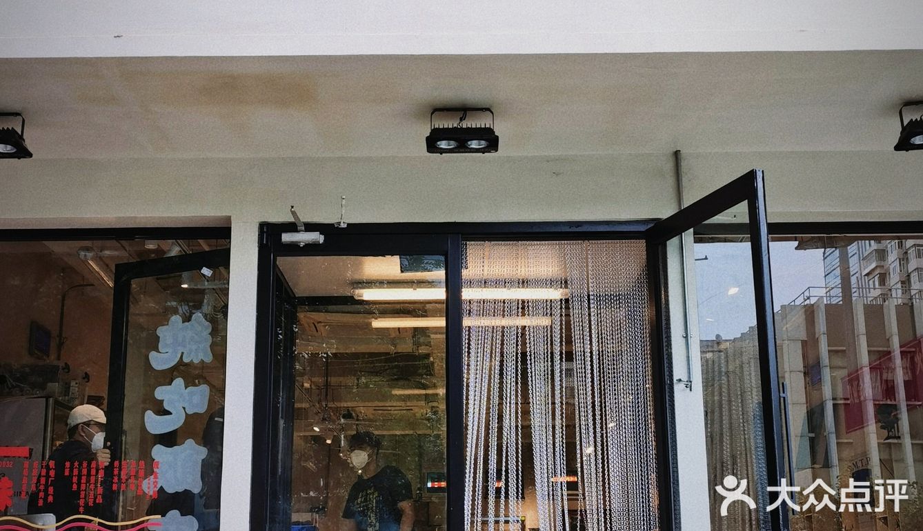 该怎么去形容你zui贴切？怎么比较你都是zui特别的！