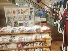 -优衣库(深圳万象天地旗舰店)