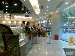 -85度C(生甜甜圈研究工坊·上海平凉店)