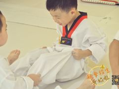 -勇气斑马·巴西柔术&跆拳道(浦东三林店)