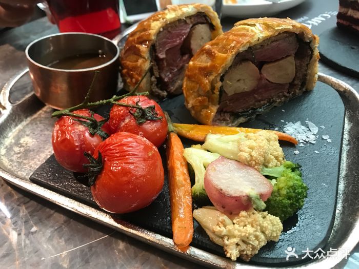 好先生惠灵顿牛排