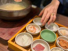 -良米山·云南野生菌过桥米线(上海首店)