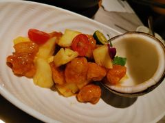 菠萝咕噜肉-金椰壳· 大厨新加坡菜(壹方城店)