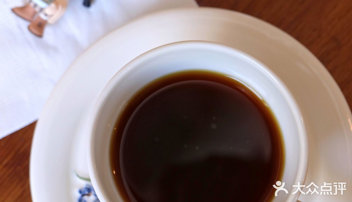 库存咖☕️和16岁“苏菲”，晒太阳、叹咖啡、聊人生